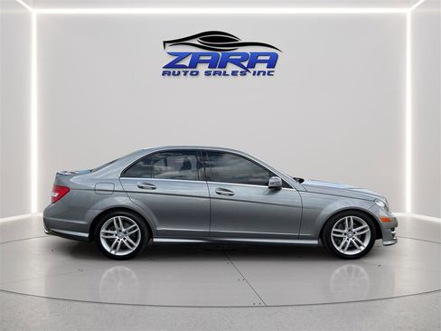 Used 2013 Mercedes-Benz C 300 4MATIC Sedan image 8