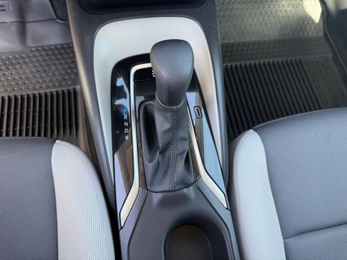 Used 2025 Toyota Corolla LE image 18