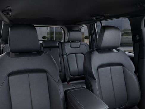 New 2025 Jeep Grand Cherokee Limited w/ Black Appearance Package AWD/4WD image 27