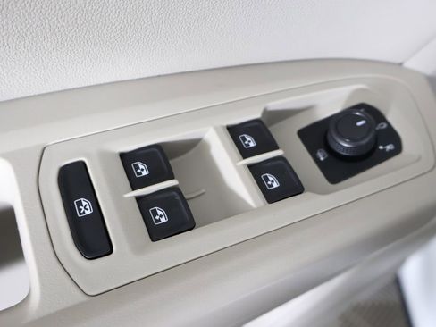 Used 2020 Volkswagen Atlas SE w/ Panoramic Sunroof Package image 42