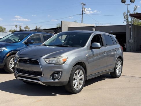 Used 2015 Mitsubishi Outlander Sport ES FWD image 1