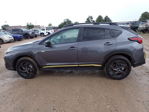 Used 2025 Subaru Crosstrek 2.5i Sport AWD/4WD image 2