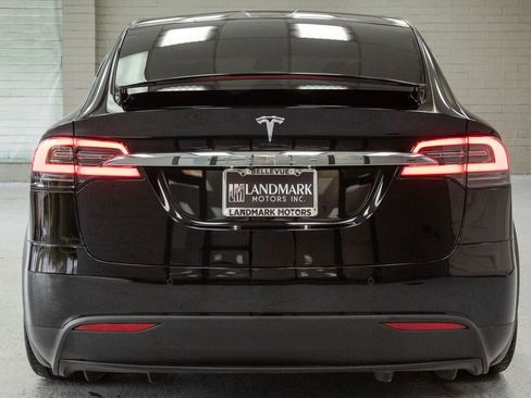 Used 2020 Tesla Model X Long Range AWD image 28
