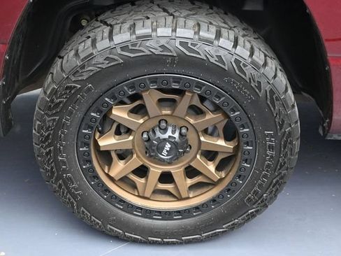 Used 2024 RAM 1500 Big Horn AWD/4WD image 5
