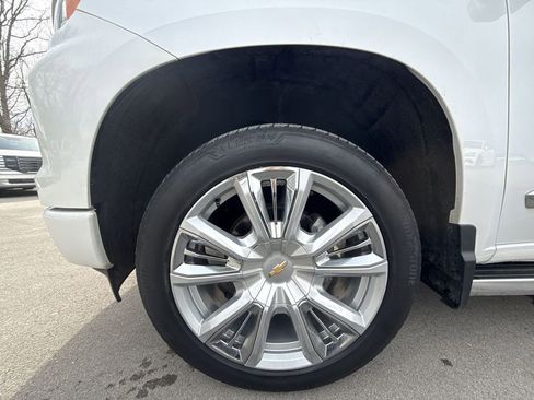 Used 2024 Chevrolet Silverado 1500 High Country w/ Technology Package image 10