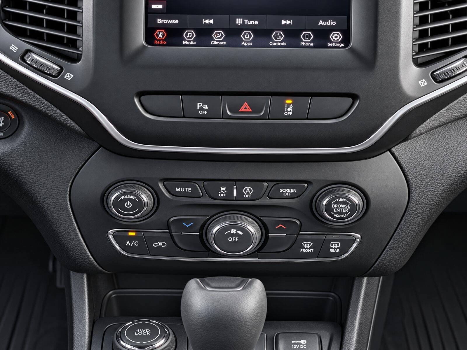Used 2021 Jeep Cherokee Latitude Lux w/ Mopar Interior Package AWD/4WD image 11