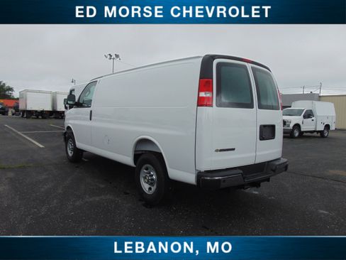 New 2025 Chevrolet Express 3500 w/ Driver Convenience Package image 8