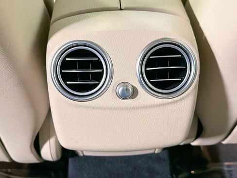 Used 2022 Mercedes-Benz GLC 300 GLC 300 image 19