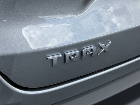 Used 2025 Chevrolet Trax LT w/ Driver Confidence Package FWD image 10