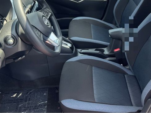 New 2025 Nissan Versa SV image 9