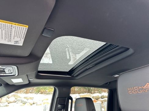 Certified 2024 Chevrolet Silverado 2500 High Country w/ High Country Premium Package image 34