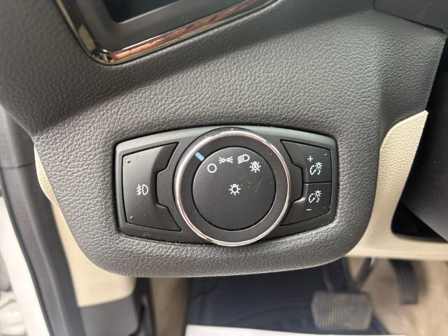 Used 2014 Ford Escape Titanium w/ Equipment Group 401A FWD image 20