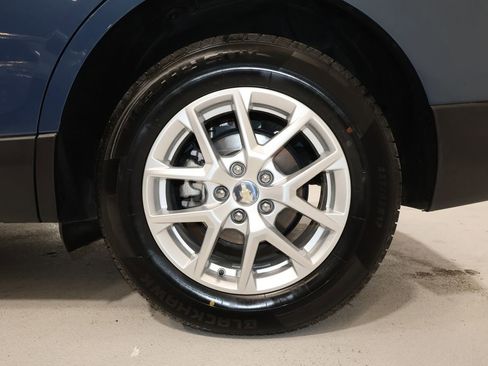 Certified 2024 Chevrolet Equinox LT image 32