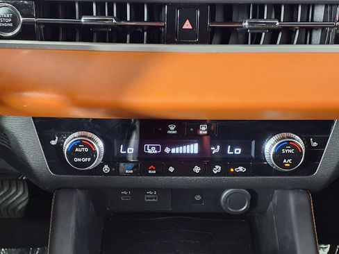 Used 2024 Mitsubishi Outlander SEL FWD image 21
