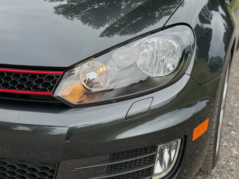 Used 2010 Volkswagen GTI 2-Door FWD image 32