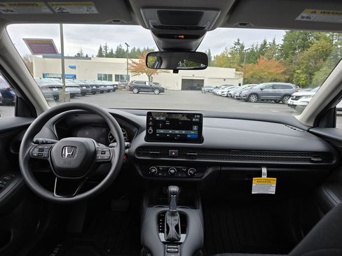 New 2026 Honda HR-V LX image 6