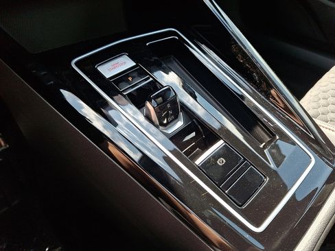 New 2026 Volkswagen GTI SE FWD image 11