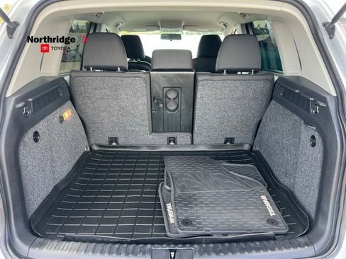 Used 2017 Volkswagen Tiguan Limited w/ Premium Package image 34