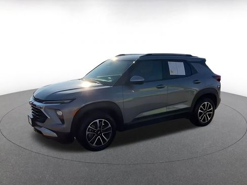 Used 2025 Chevrolet TrailBlazer LT image 8