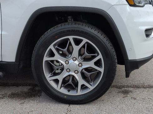 Certified 2022 Jeep Grand Cherokee Limited w/ Trailer Tow Group IV image 10