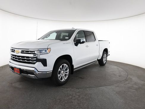 Used 2026 Chevrolet Silverado 1500 LTZ w/ Technology Package RWD image 5