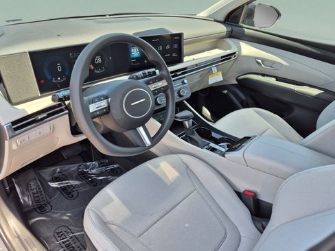New 2026 Hyundai Tucson SE FWD image 18