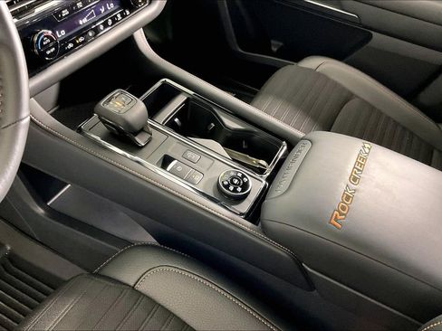 Used 2025 Nissan Pathfinder Rock Creek image 19