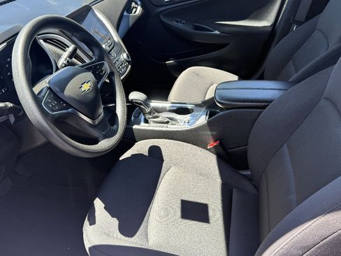 Used 2024 Chevrolet Malibu LT FWD image 11