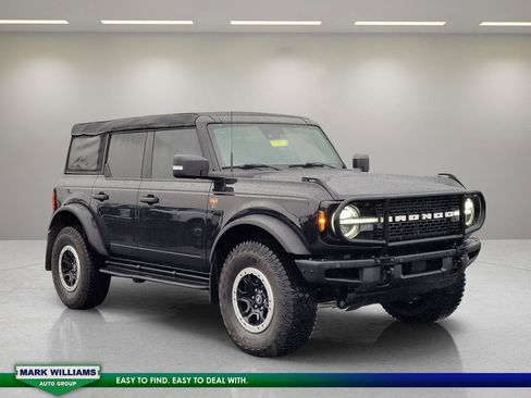 Used 2023 Ford Bronco Badlands image 1