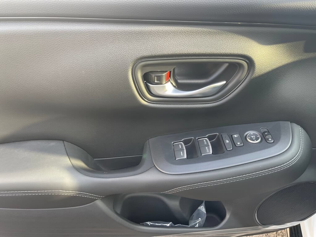 New 2027 Honda HR-V EX-L image 7