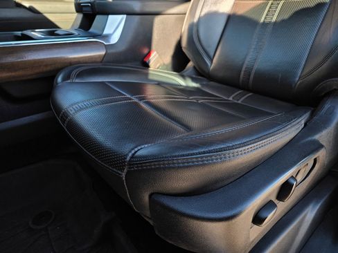 Used 2024 Chevrolet Silverado 3500 High Country w/ High Country Premium Package image 20