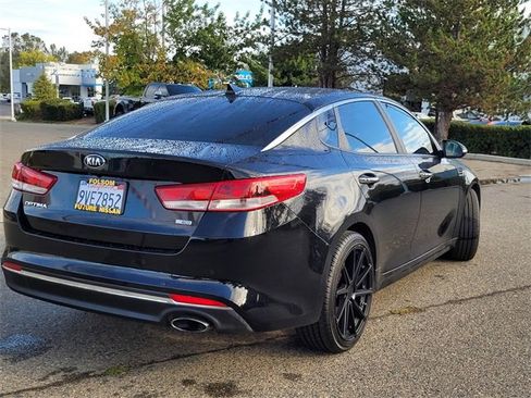 Used 2018 Kia Optima LX image 14
