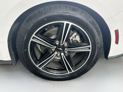 Used 2024 Ford Mustang Coupe RWD image 11