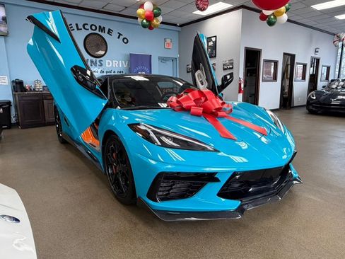 Used 2024 Chevrolet Corvette Stingray Premium Conv w/ 3LT image 2