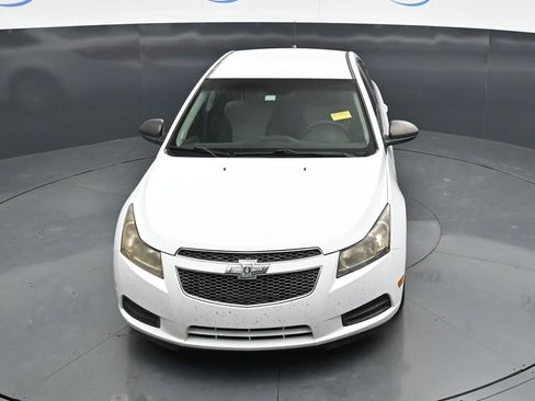 Used 2014 Chevrolet Cruze LS FWD image 19