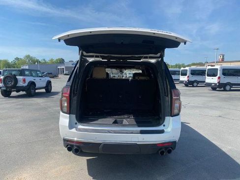 Used 2021 Chevrolet Tahoe Premier w/ Premium Package AWD/4WD image 8
