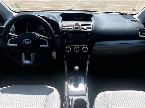 Used 2018 Subaru Forester 2.5i Premium w/ All-Weather Package AWD/4WD image 8