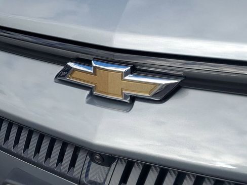 New 2026 Chevrolet Equinox EV LT image 30