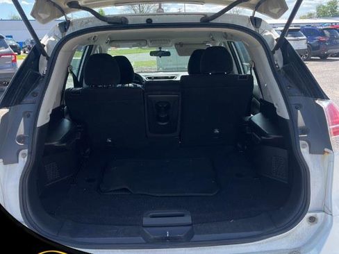 Used 2014 Nissan Rogue S AWD/4WD image 9
