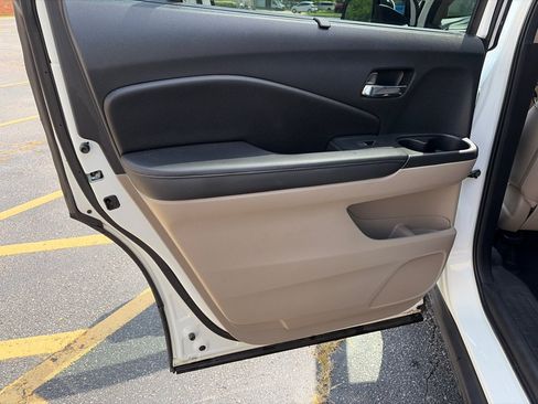 Used 2017 Honda Pilot Elite image 26