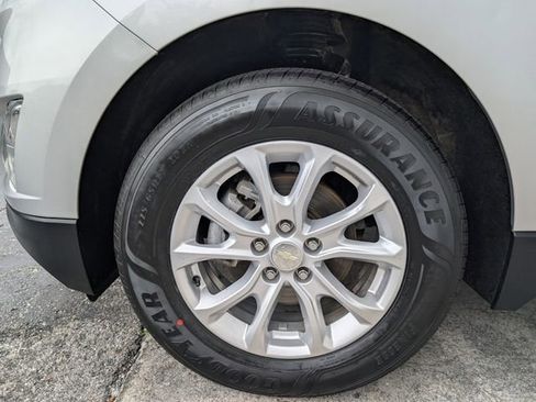 Used 2019 Chevrolet Equinox LT w/ Driver Convenience Package AWD/4WD image 26