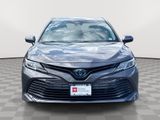 Used 2018 Toyota Camry LE image 2