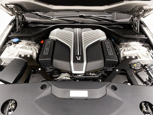 Used 2022 Rolls-Royce Ghost w/ Ghost Package image 50