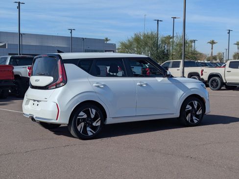 Used 2023 Kia Soul GT-Line image 6