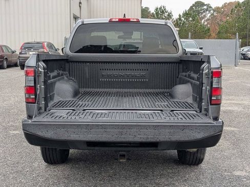 Used 2022 Nissan Frontier S image 14