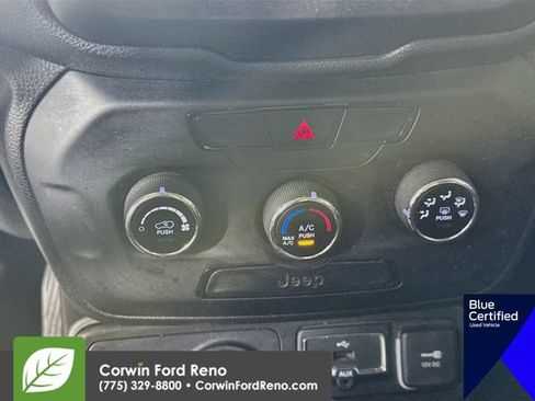 Used 2019 Jeep Renegade Sport AWD/4WD image 18