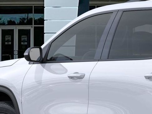 New 2026 Chevrolet Traverse LT w/ Midnight/Sport Edition FWD image 36