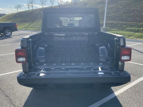 New 2026 Jeep Gladiator Sport image 7