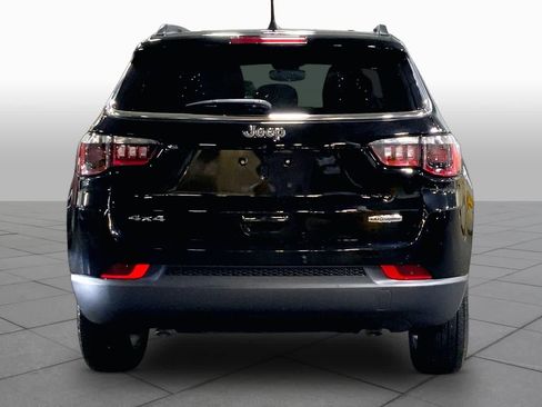 Used 2024 Jeep Compass Latitude AWD/4WD image 5
