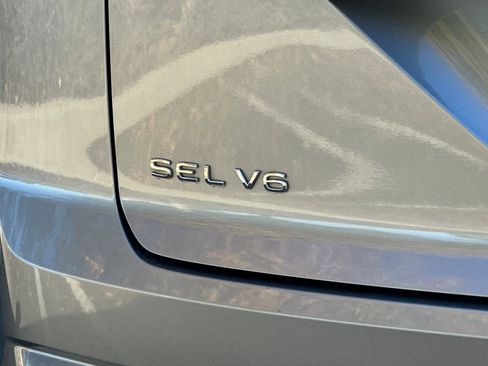 Used 2020 Volkswagen Atlas Cross Sport SEL image 23